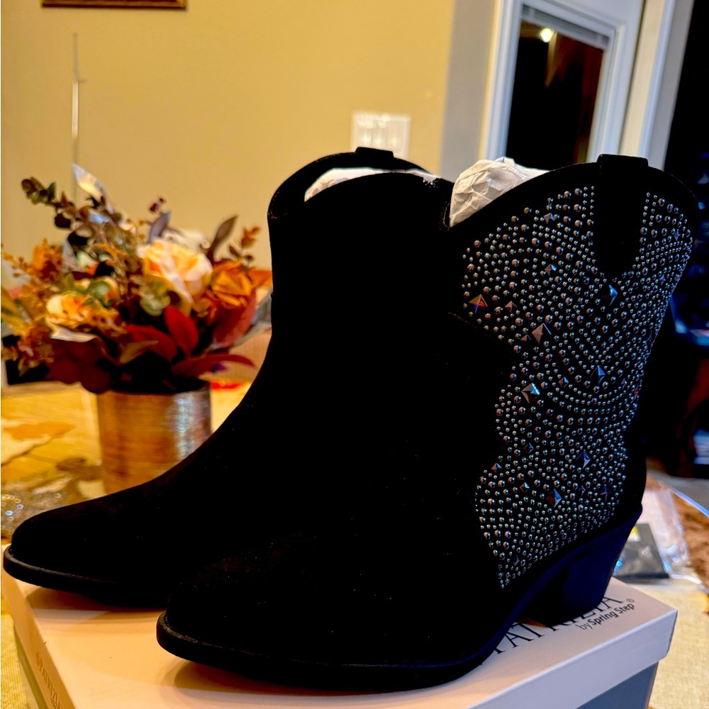 Patrizia by Spring Step Ankle Boots NIB Size 41